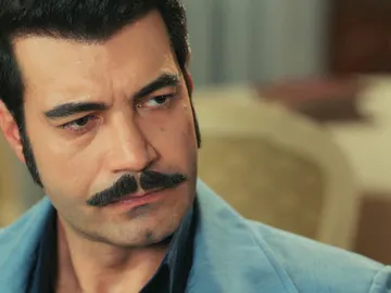 Demir visita a Sadi, desesperado por encontrar a Züleyha cuanto antes Demir visita a Sadi, desesperado por encontrar a Züleyha cuanto antes