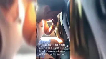 Unos jóvenes llegan en malas condiciones tras una semana en un festival de música en Castellón. Unos jóvenes llegan en malas condiciones tras una semana en un festival de música en Castellón.