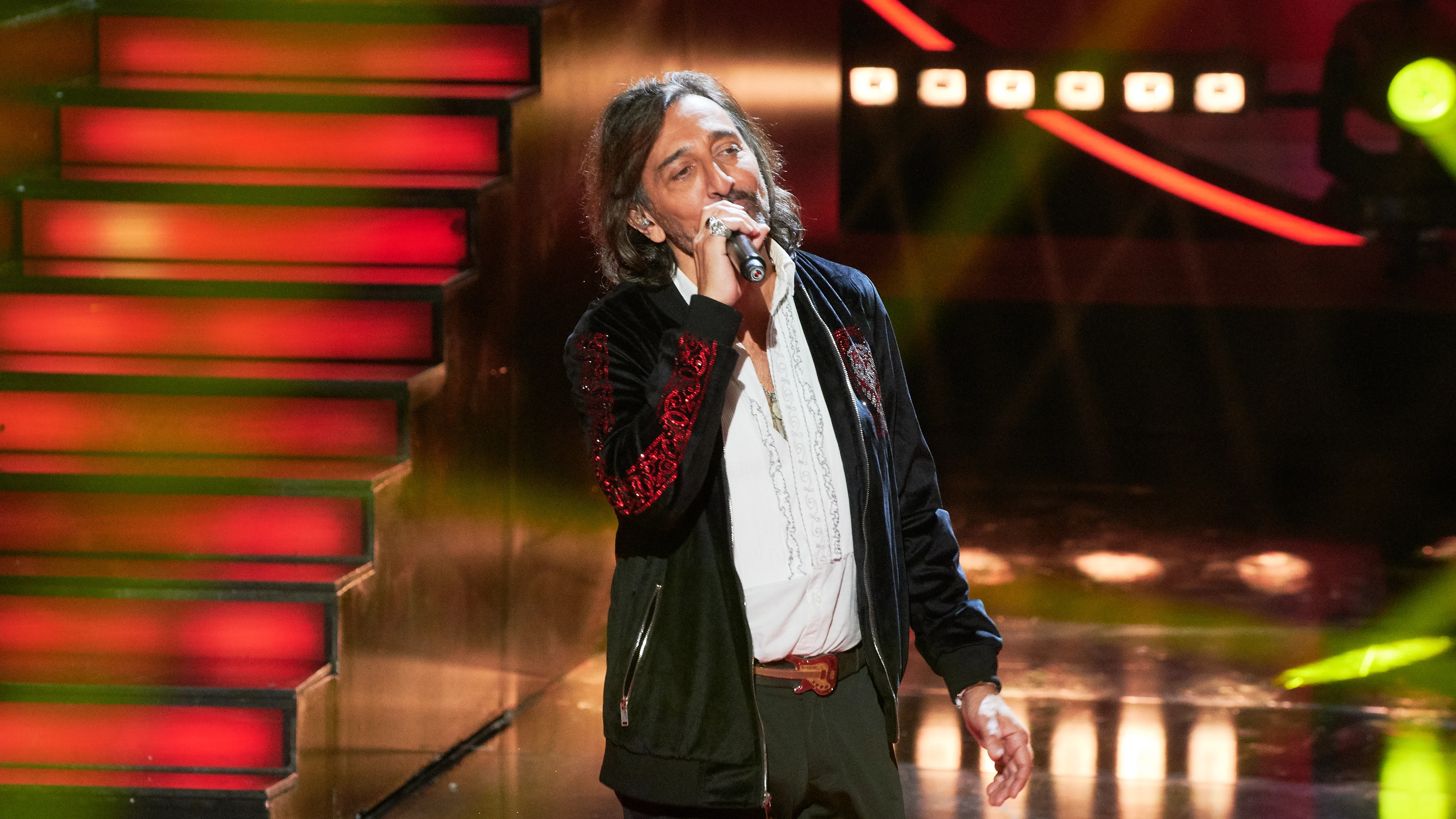 Antonio Carmona canta &lsquo;Vengo venenoso&rsquo; como broche a &lsquo;Veo c&oacute;mo cantas&rsquo; 