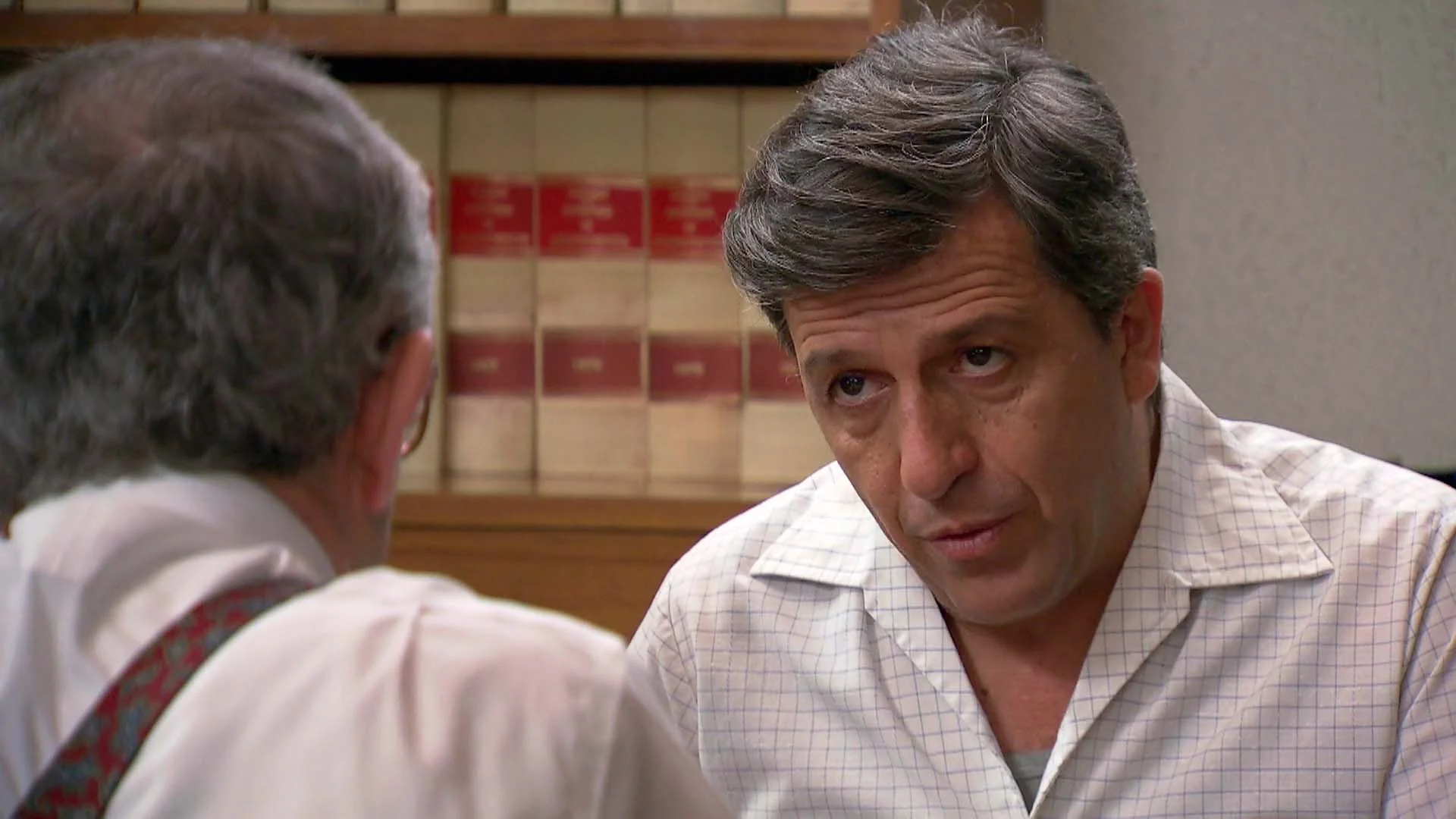 Ismael recurre a Quintero para salvar a Diego de su peor destino Ismael recurre a Quintero para salvar a Diego de su peor destino