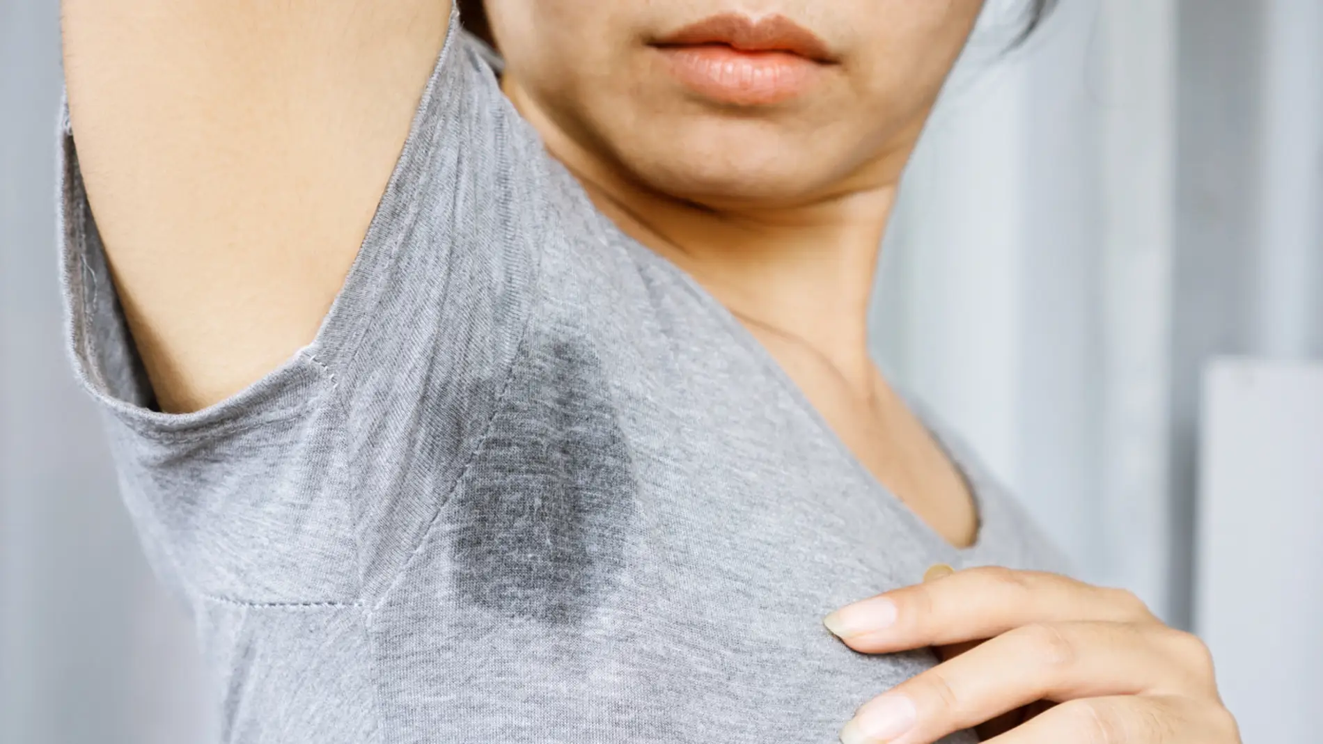 11 modos de quitar el mal olor de la ropa sin necesidad de agua - Mejor con  Salud