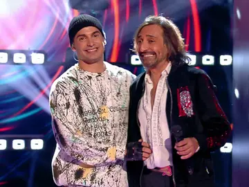 ¡A Antonio Carmona le toca cantar con un impostor! El breakdancer destroza el dueto final ¡A Antonio Carmona le toca cantar con un impostor! El breakdancer destroza el dueto final