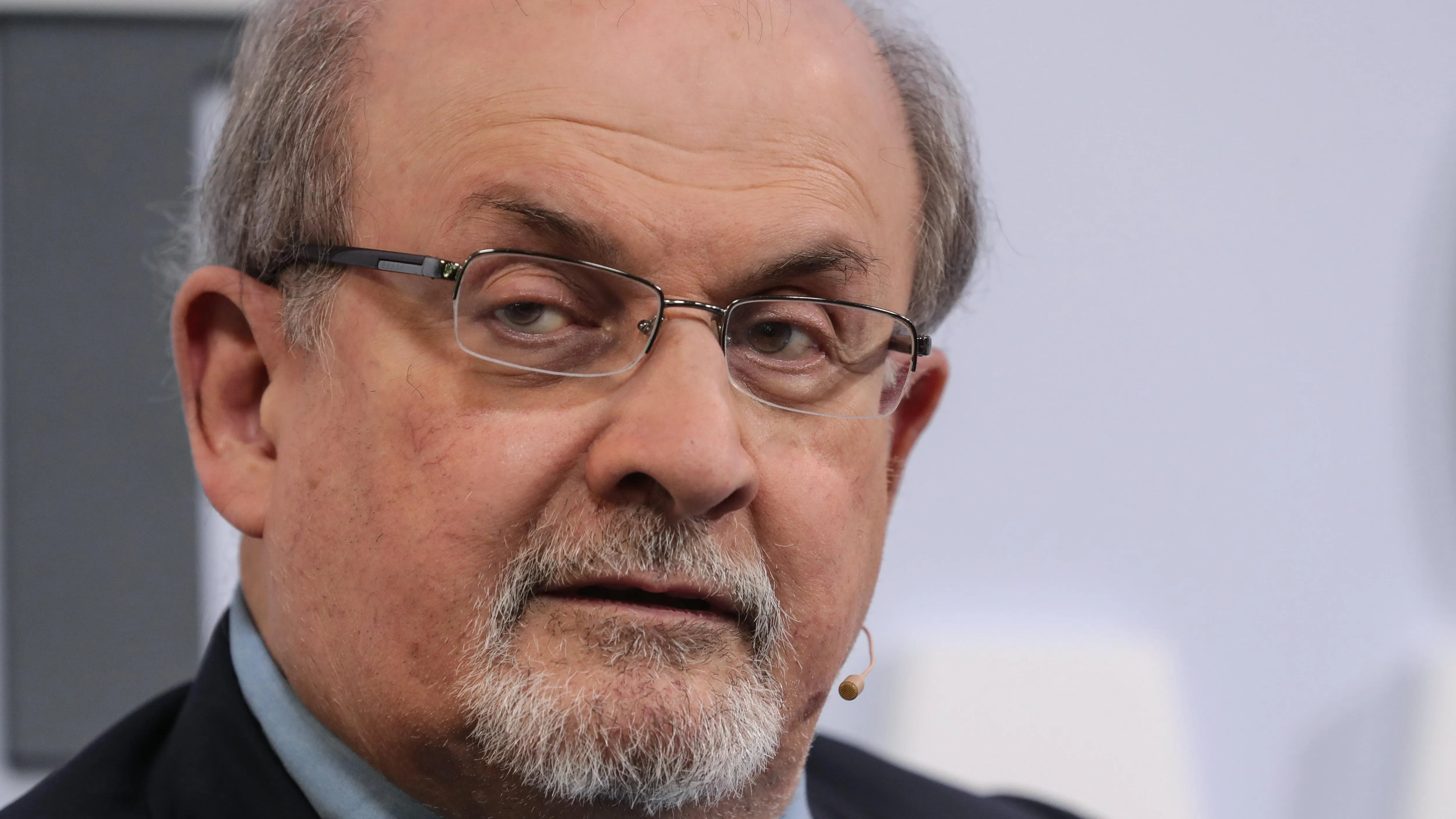 El escritor Salman Rushdie, en una fotograf&iacute;a de archivo