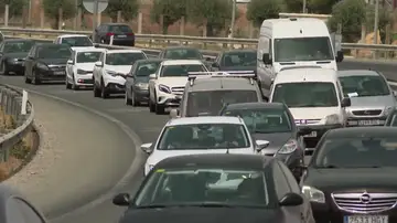 Accidente múltiple entre 14 vehículos en la AP-7 en Sant Sadurní d’Anoia deja solamente un carril abierto 