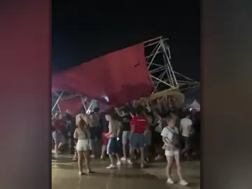 Las impactantes imágenes del Medusa Festival, con el escenario cayendo sobre el público por el viento