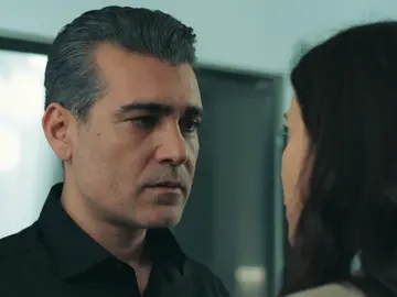 La mentira de Asya para acabar con Volkan: “Selçuk podría dirigir la empresa en un futuro” La mentira de Asya para acabar con Volkan: “Selçuk podría dirigir la empresa en un futuro”