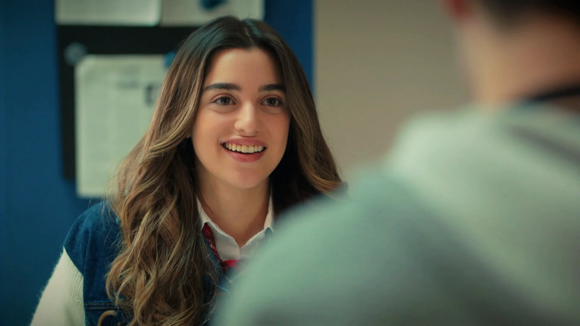Melisa, muy emocionada, no da crédito a lo que acaba de descubrir: ¡Kadir no se ha marchado!