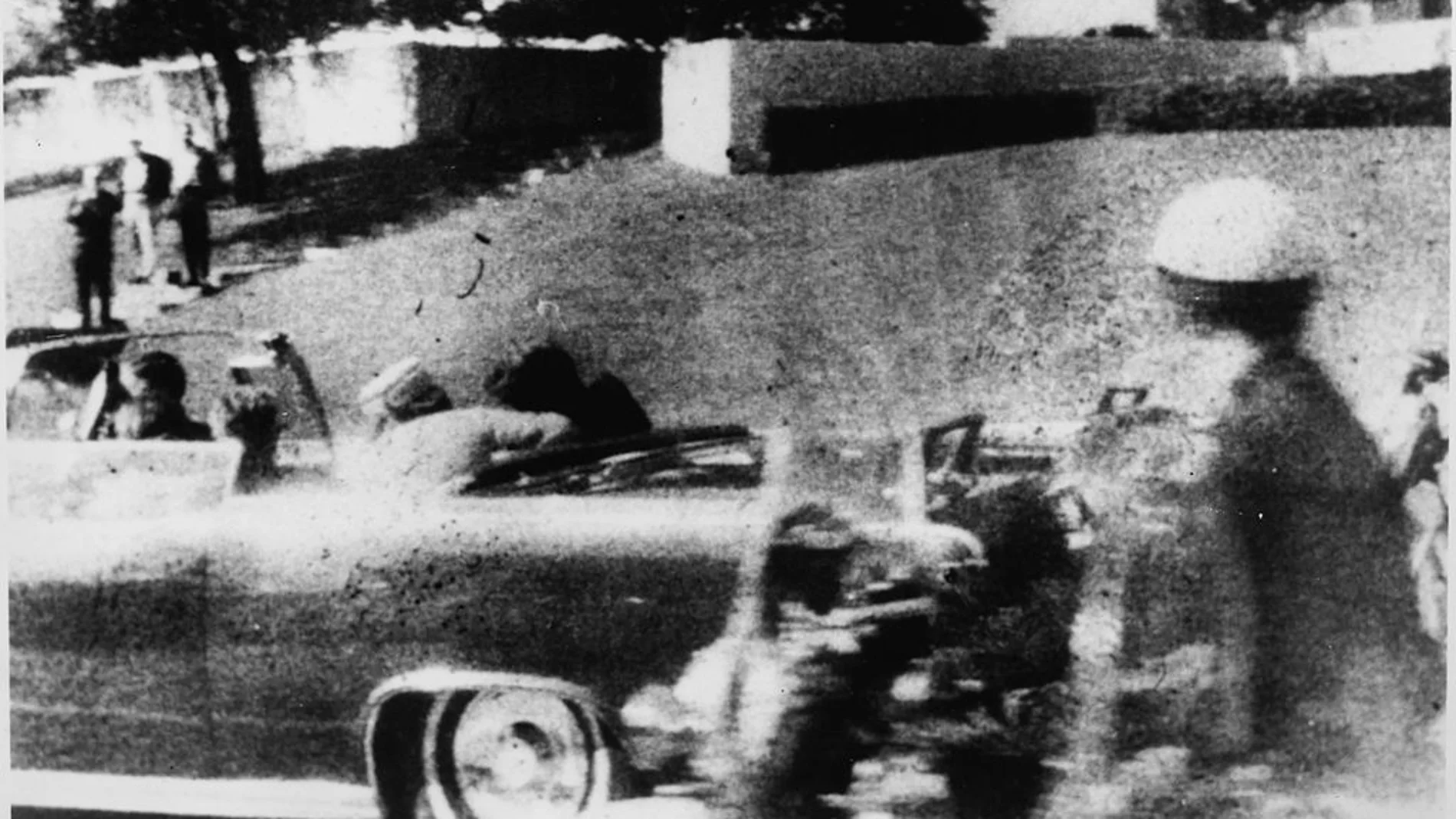 Fotografía que muestra a los Kennedy 0,15 segundos antes del tercer disparo que mata al presidente