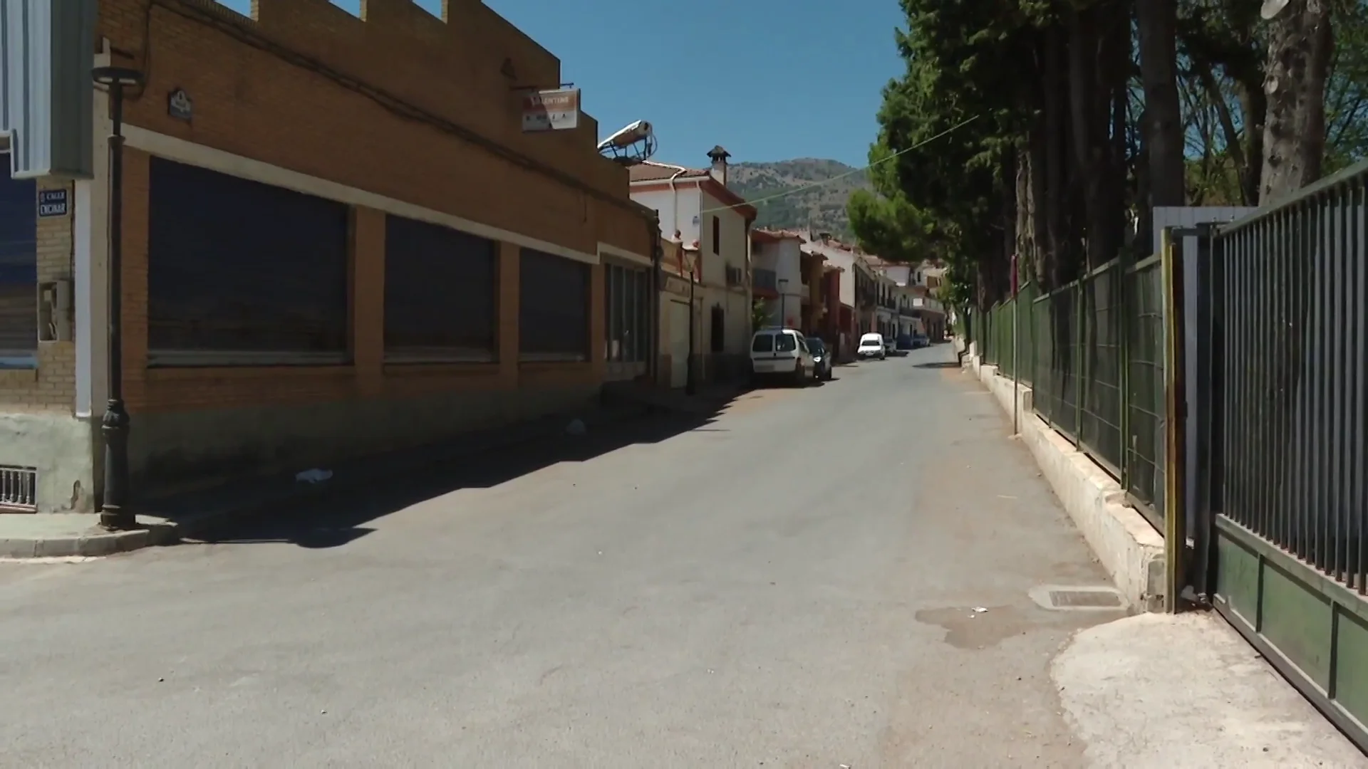 Calle en la que se encontró al joven de 19 años después de la paliza que sufrió Granada