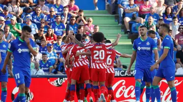 Los jugadores del Atlético de Madrid celebran el primer tanto de Morata frente al Getafe en la 1ª jornada de LaLiga Los jugadores del Atlético de Madrid celebran el primer tanto de Morata frente al Getafe en la 1ª jornada de LaLiga