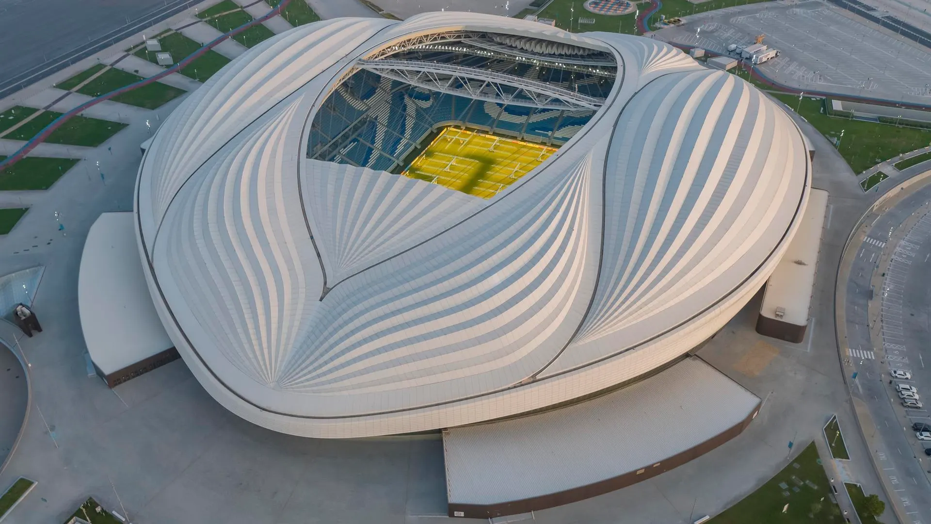 Vista a&eacute;rea del estadio Al Janoub en Al Wakrah, sede del Mundia de Qatar