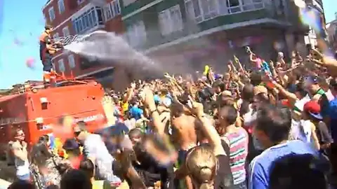 Fiesta agua en Vilagarcia Fiesta agua en Vilagarcia