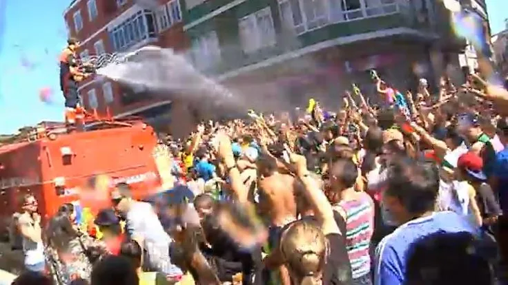 Fiesta agua en Vilagarcia Fiesta agua en Vilagarcia