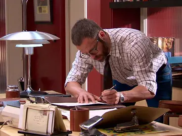 Fran encuentra una prueba comprometedora en los planes de Uriarte para hundir Garlo Fran encuentra una prueba comprometedora en los planes de Uriarte para hundir Garlo