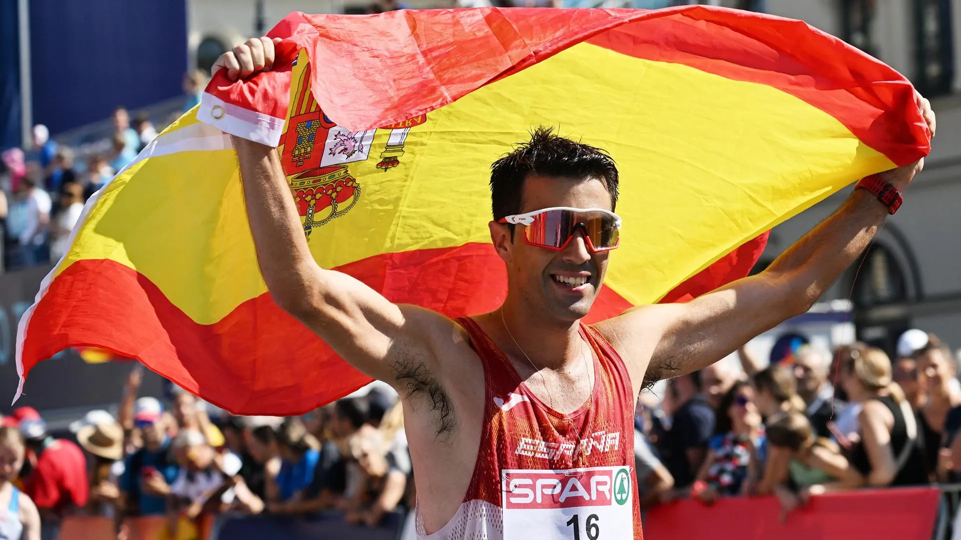 Miguel Ángel López celebra el oro en 35 kilómetros marcha en el Europeo de Múnich Miguel Ángel López celebra el oro en 35 kilómetros marcha en el Europeo de Múnich