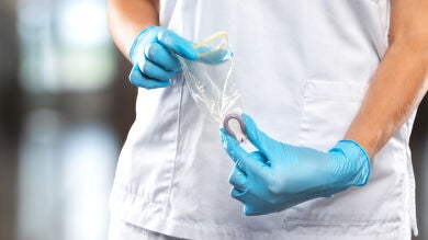 Preservativo femenino: así se coloca