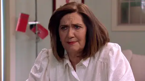 Las incógnitas sobre Candela, a punto de resolverse: la teoría de Carmen da un giro inesperado en el caso Las incógnitas sobre Candela, a punto de resolverse: la teoría de Carmen da un giro inesperado en el caso