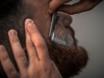 Pseudofoliculitis tras el afeitado: Así puedes evitarla 