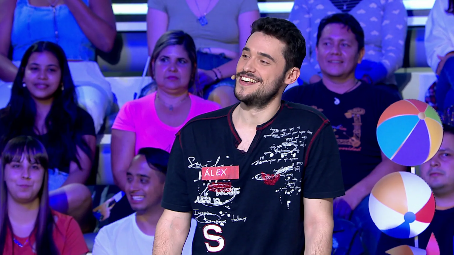 Alex deja sorprendido a todo el plato con uno de sus talentos: “Que crack Alex, que crack” Alex deja sorprendido a todo el plato con uno de sus talentos: “Que crack Alex, que crack”