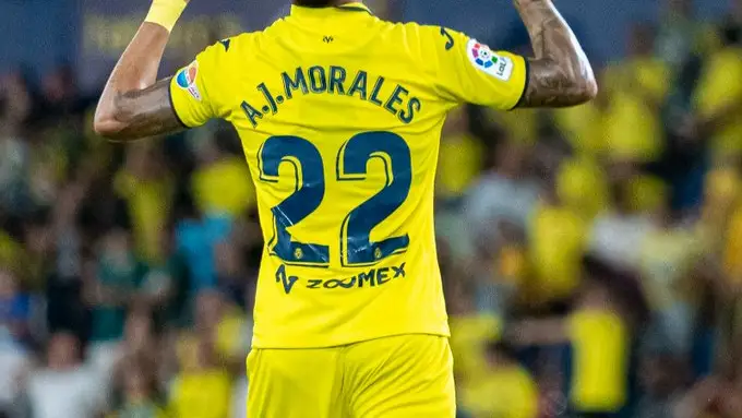 José Luis Morales, del Villarreal, celebra uno de sus goles contra el Hadjuk Split en la ida del playoff de la Conference League José Luis Morales, del Villarreal, celebra uno de sus goles contra el Hadjuk Split en la ida del playoff de la Conference League