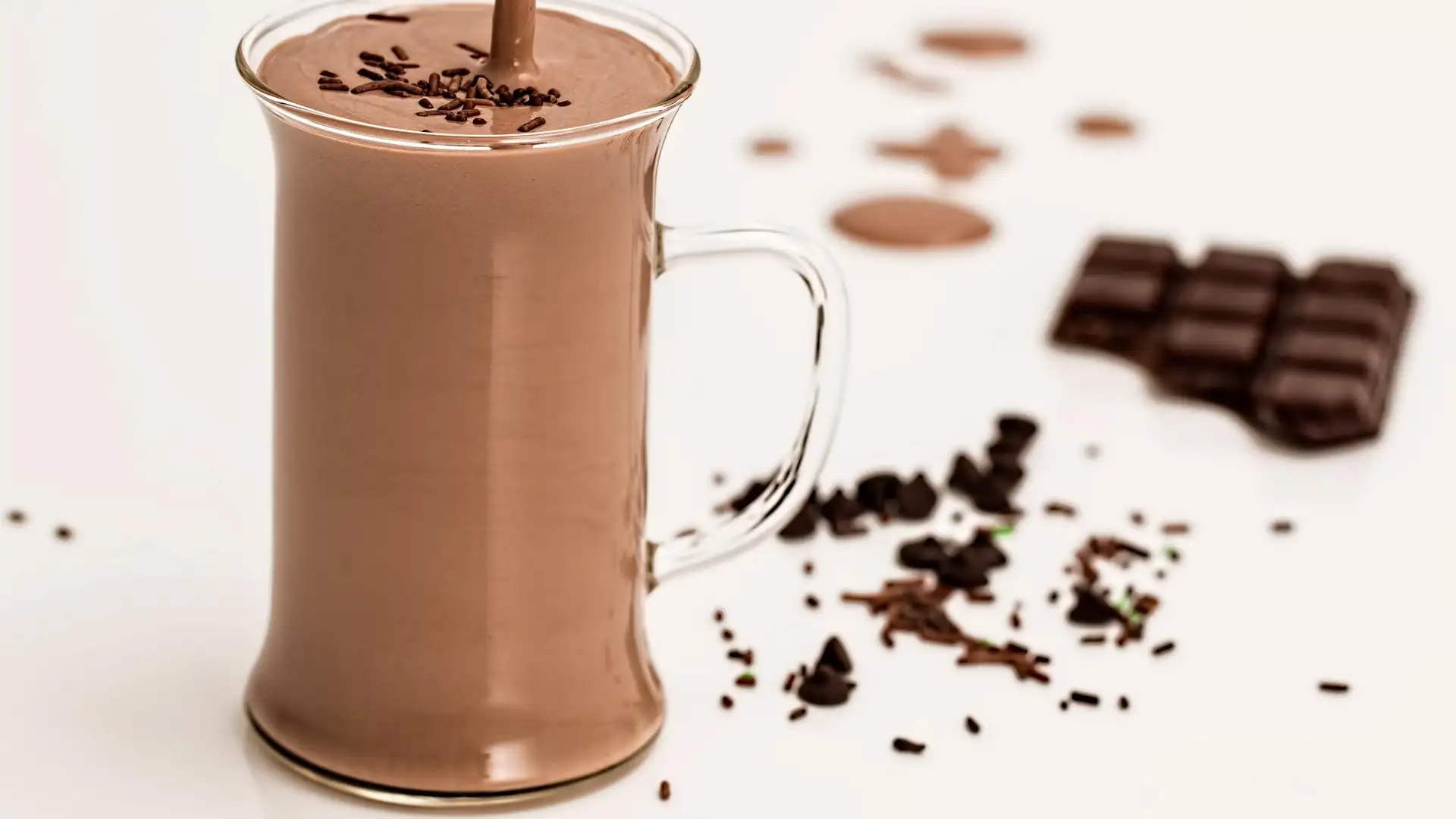 El batido de chocolate es una bebida que tiene más de un siglo. El batido de chocolate es una bebida que tiene más de un siglo.