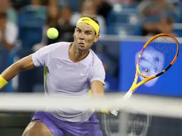 Rafa Nadal durante su partido contra Borna Coric en Cincinnati Rafa Nadal durante su partido contra Borna Coric en Cincinnati