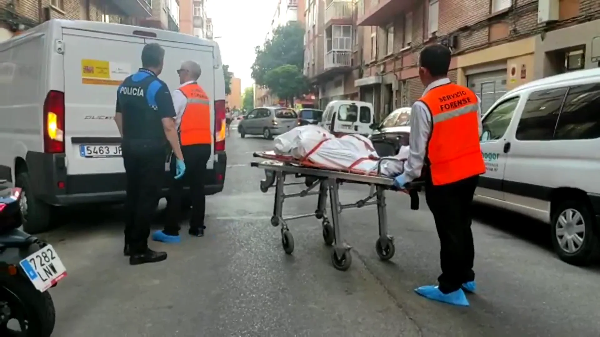 Aparece ahorcado en su celda
