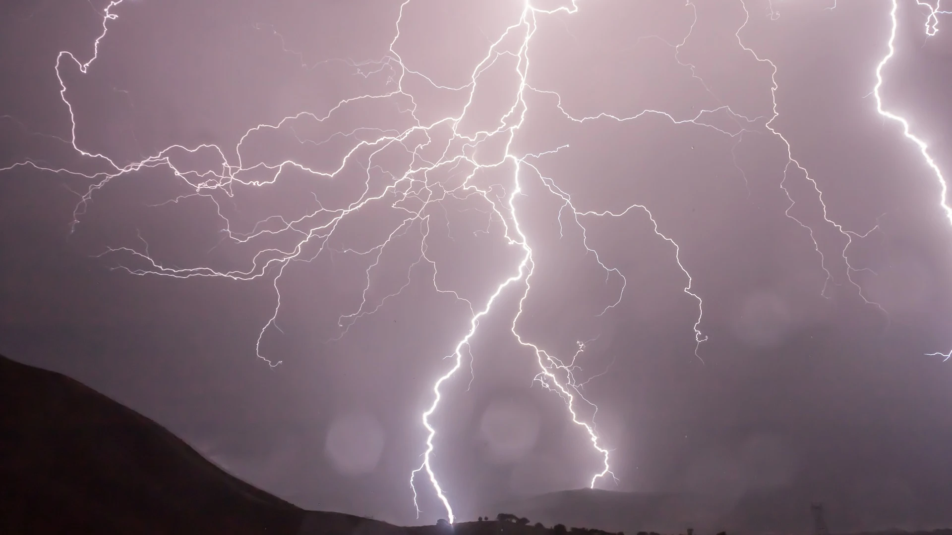 Las fuertes tormentas de Córcega se cobran las primeras víctimas Las fuertes tormentas de Córcega se cobran las primeras víctimas