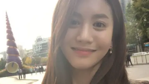 La actriz Yoo Joe-eun La actriz Yoo Joe-eun