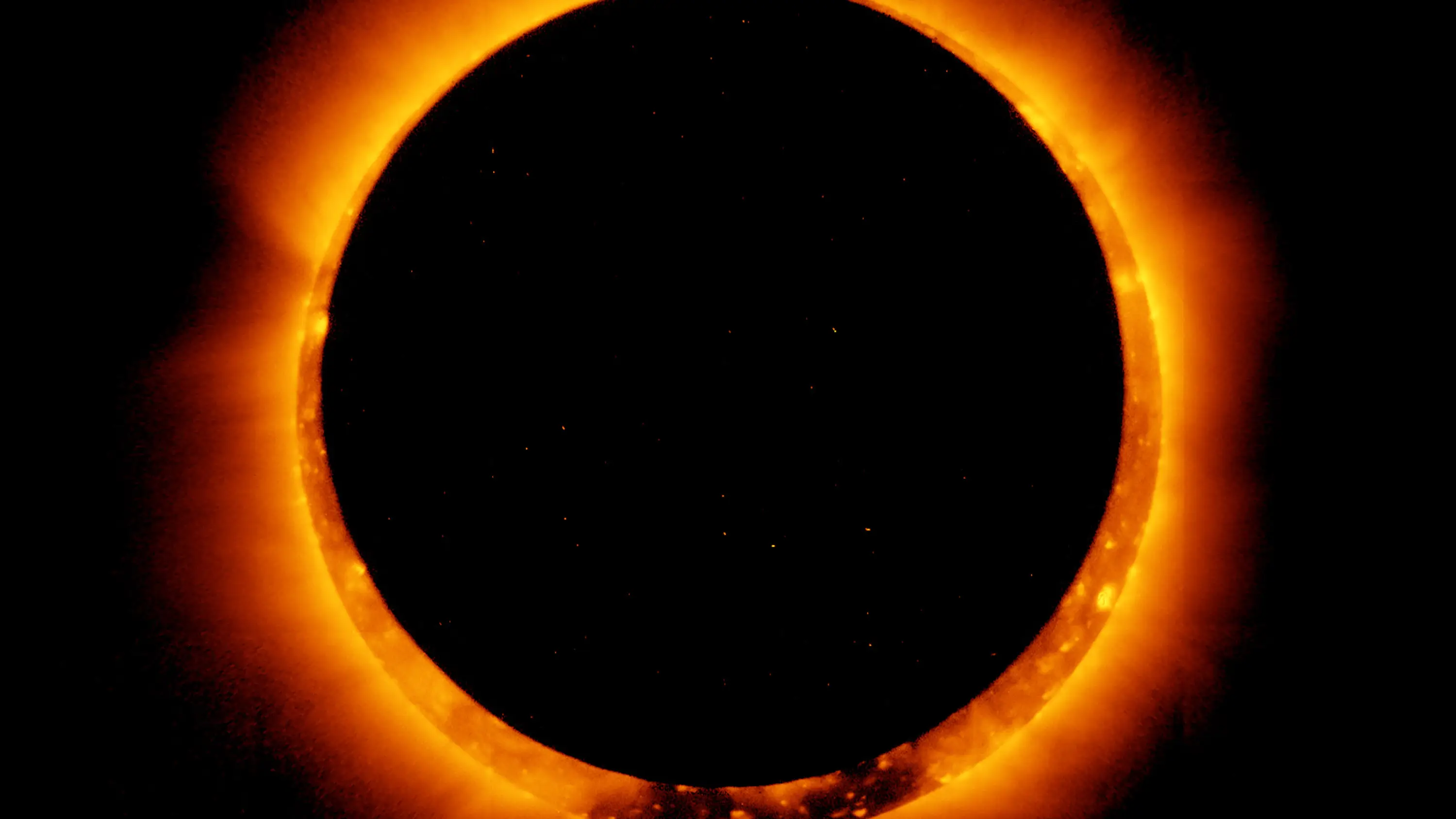 Un eclipse de Sol sucede muy raramente y no es visible desde todas partes. Un eclipse de Sol sucede muy raramente y no es visible desde todas partes.