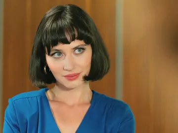 Betül acude a su primer día de trabajo en la empresa Yaman Betül acude a su primer día de trabajo en la empresa Yaman