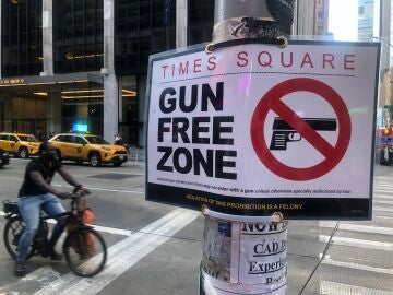 Times Square, "zona libre de armas"