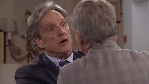 En el próximo capítulo de ‘Amar es para siempre’: el maquiavélico plan contra Uriarte ya está en marcha En el próximo capítulo de ‘Amar es para siempre’: el maquiavélico plan contra Uriarte ya está en marcha