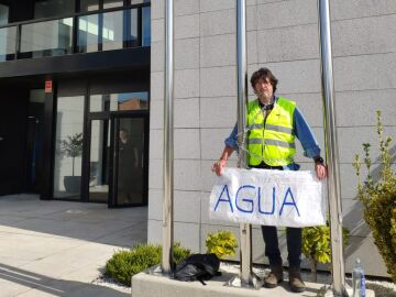 Pide al ayuntamiento el suministro de agua 