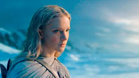 Galadriel (Morfydd Clark) en 'Los Anillos de Poder' Galadriel (Morfydd Clark) en 'Los Anillos de Poder'