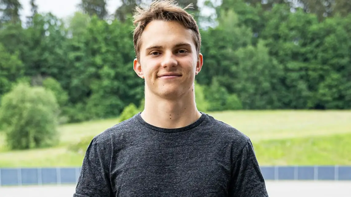 McLaren anuncia oficialmente el fichaje de &Oacute;scar Piastri para la temporada 2023-2024