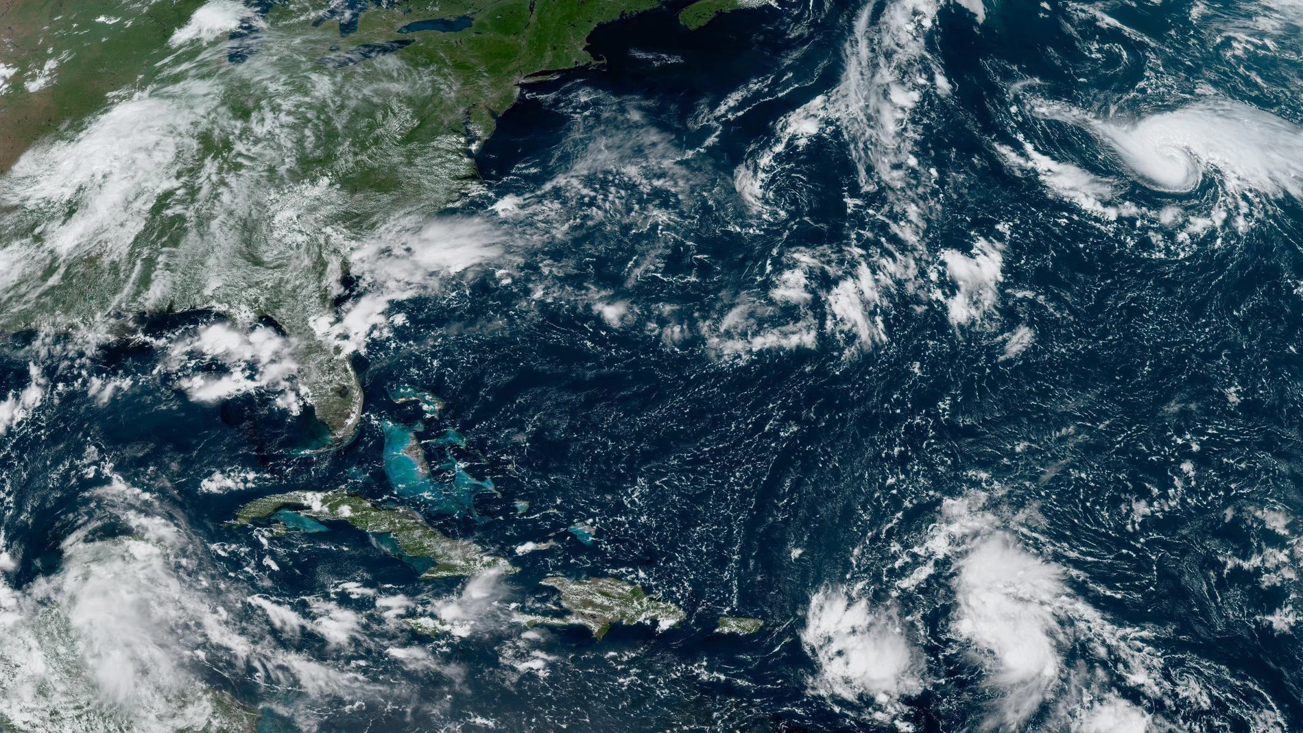 El huracán Danielle desde el espacio