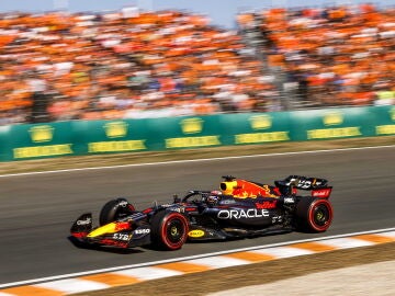 Verstappen le roba la pole a Leclerc por 21 milésimas en su circuito, Sainz es 3º y Alonso saldrá 13º