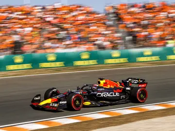 Verstappen le roba la pole a Leclerc por 21 milésimas en su circuito, Sainz es 3º y Alonso saldrá 13º Verstappen le roba la pole a Leclerc por 21 milésimas en su circuito, Sainz es 3º y Alonso saldrá 13º
