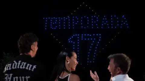 'El Hormiguero 3.0' toma el cielo de Madrid con un espectáculo nunca antes visto 'El Hormiguero 3.0' toma el cielo de Madrid con un espectáculo nunca antes visto