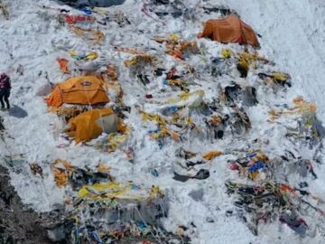 Imagen de la basura que se acumula en el K2