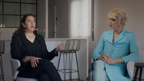 María Frisa y Samantha Hudson María Frisa a Samantha Hudson sobre la tiranía de la cancelación: "Un padre me dijo que ojalá reventaran a patadas a mis hijos"