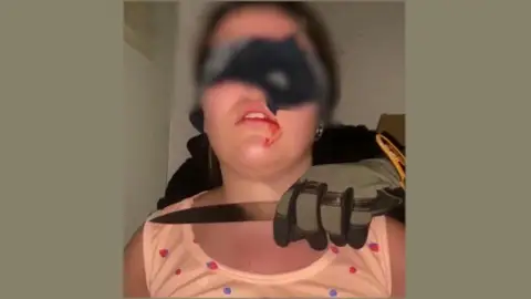 Captura del vídeo de secuestro Captura del vídeo de secuestro