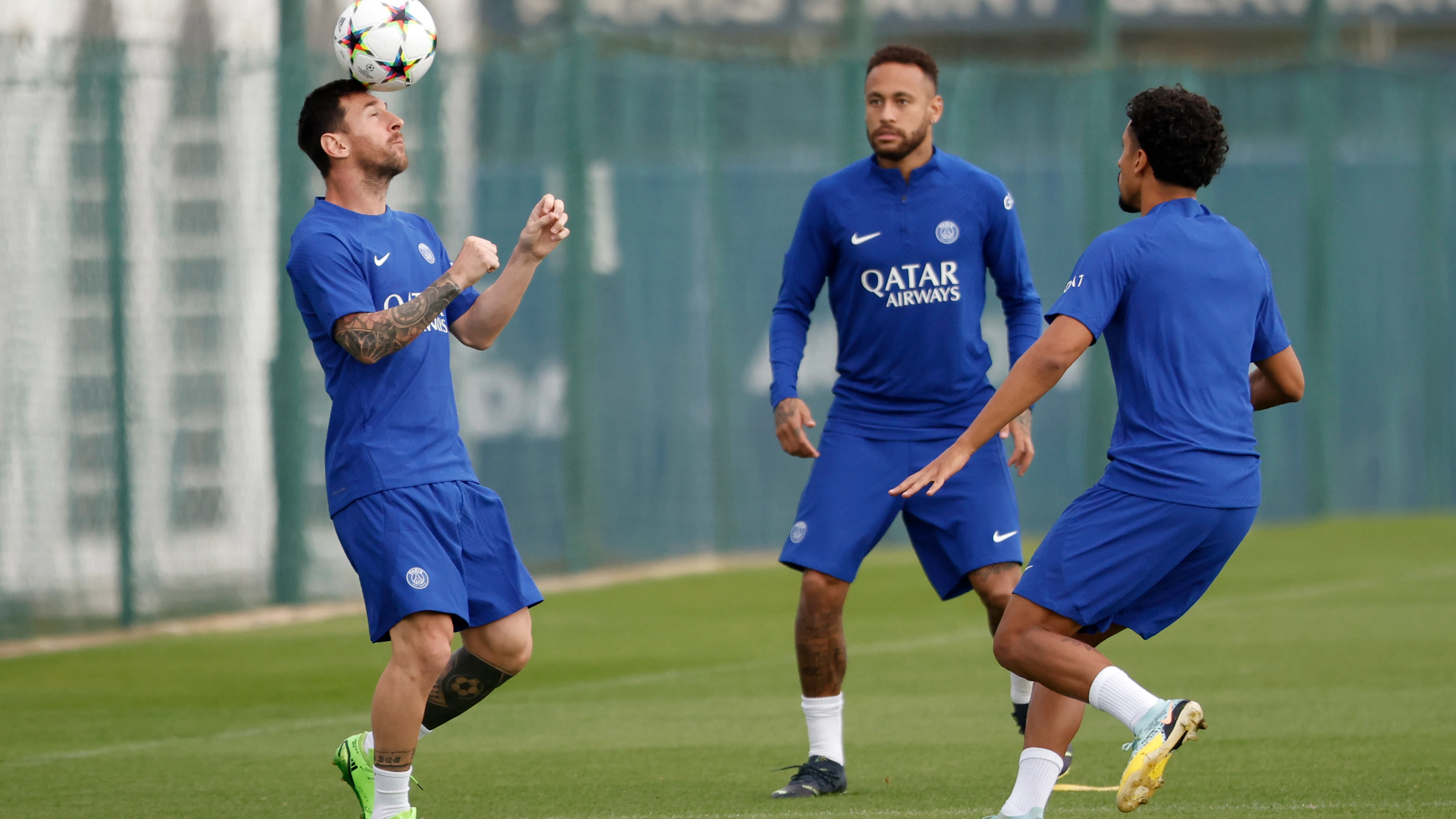 Leo Messi y Neymar, en un entrenamiento del PSG Leo Messi y Neymar, en un entrenamiento del PSG