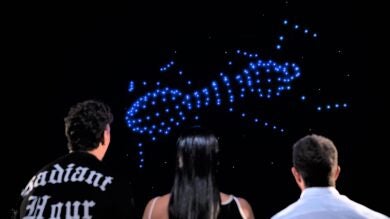 Las reacciones de la gente al ver los 200 drones de 'El Hormiguero 3.0' sobrevolar Madrid