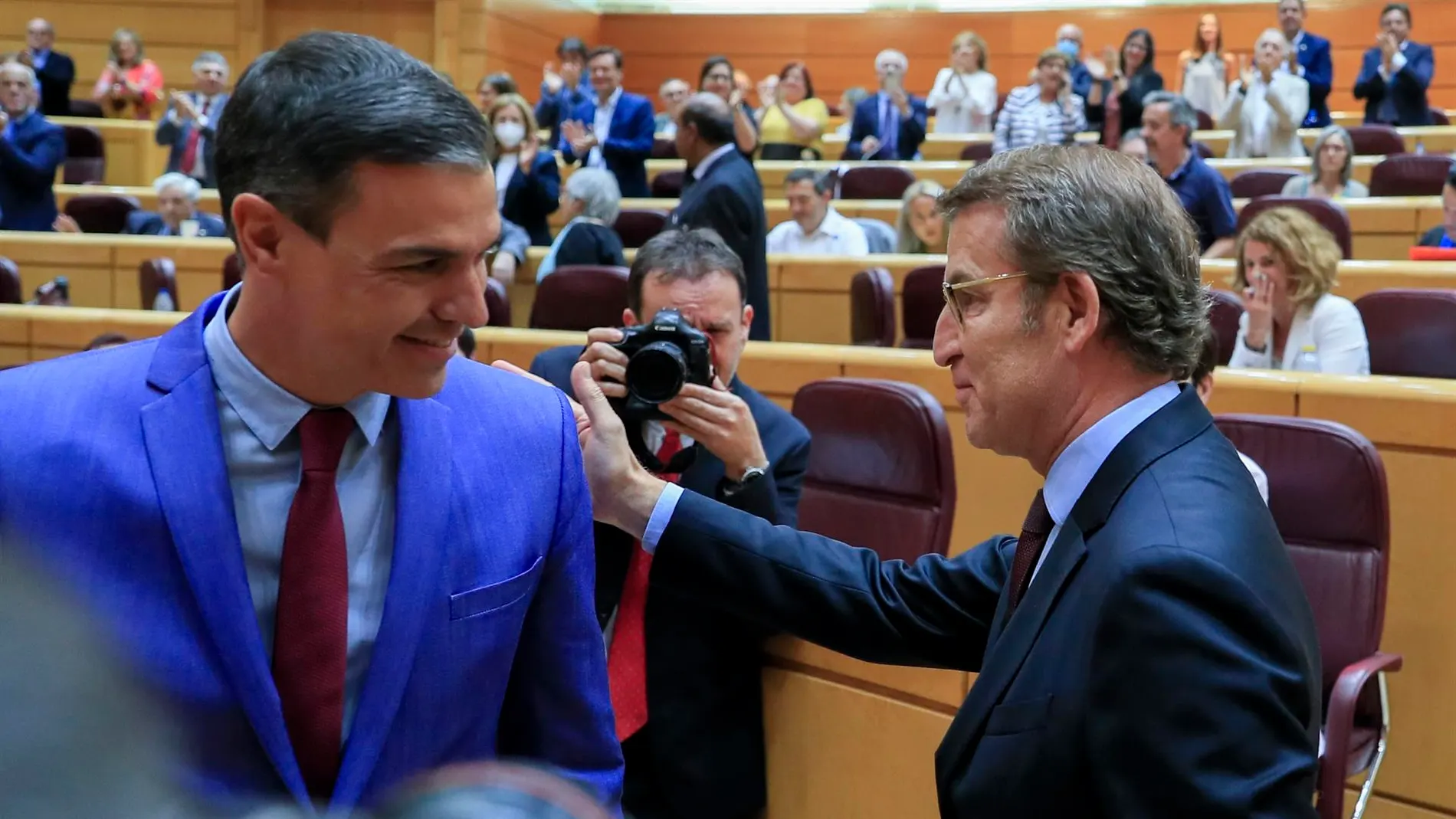 Sánchez y Feijóo en su último encuentro en el Senado