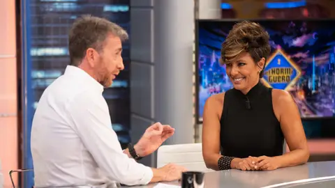 Sonsoles se moja con los políticos más simpáticos Sonsoles se moja con los políticos más simpáticos