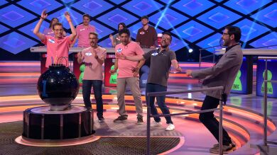 Momento surrealista en ‘¡Boom!’: ‘Si Bemol’ recrea las canciones ‘El tiburón’ y ‘Paquito el chocolatero'