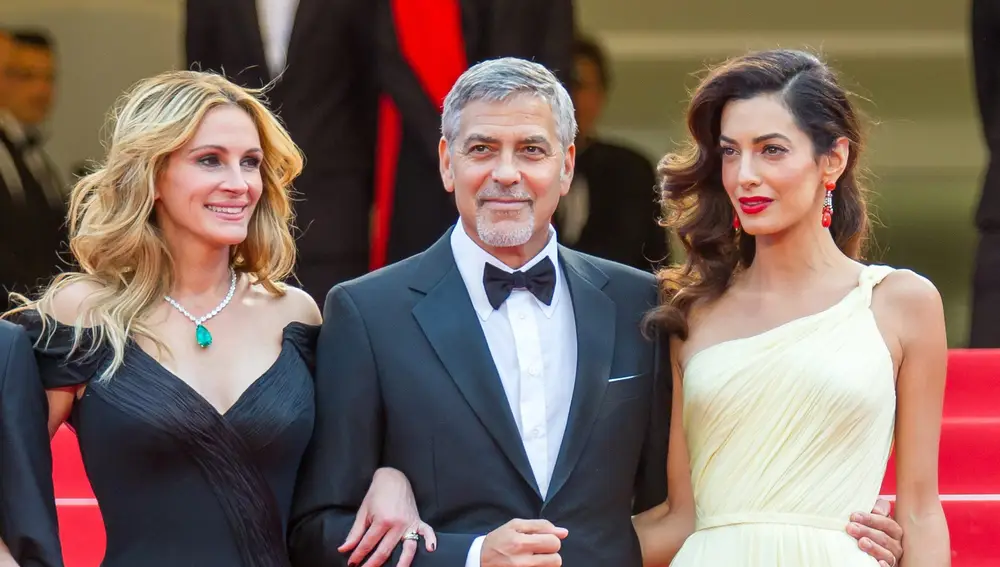 Julia Roberts, George y Amal Clooney