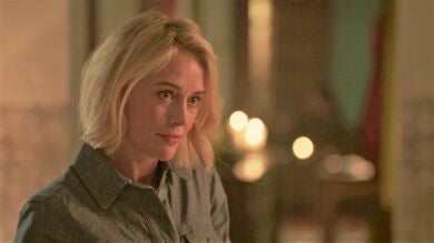 Max le prepara una cita sorpresa a Miranda en su casa